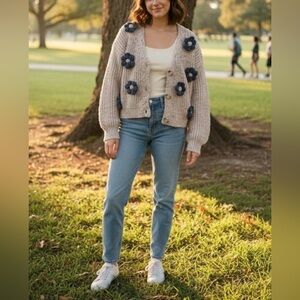 Luna Ivy Cardigan Sweater Flowers Chunky Knit Button Front Cropped Womens XS NWT